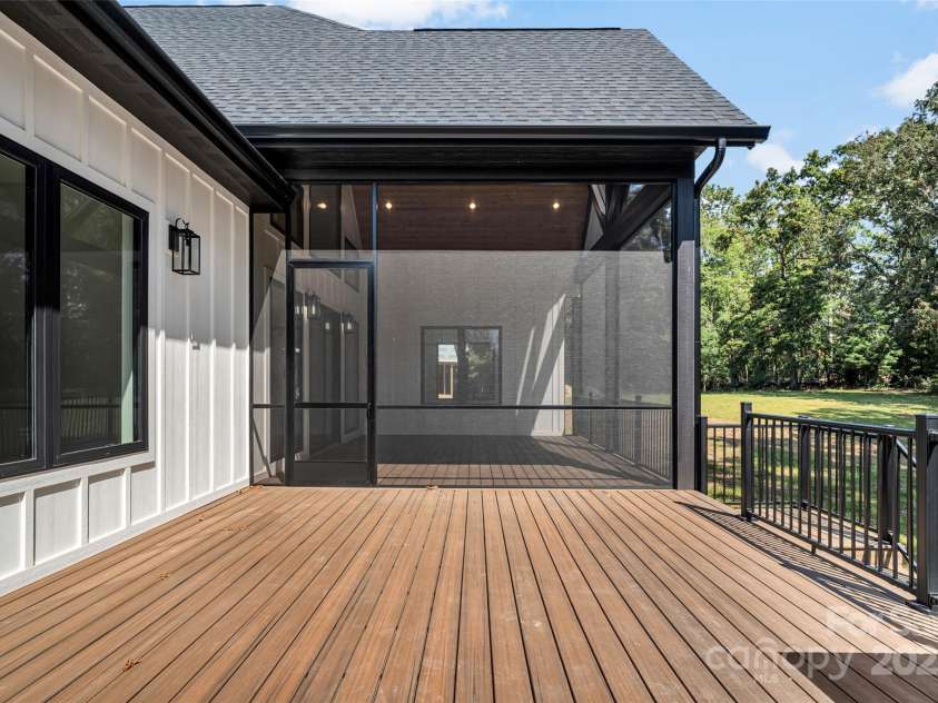 152 Golden Pasture Drive, Fletcher, NC 28732.  MLS# CAR4300478, YatesRealty ID 4722. 