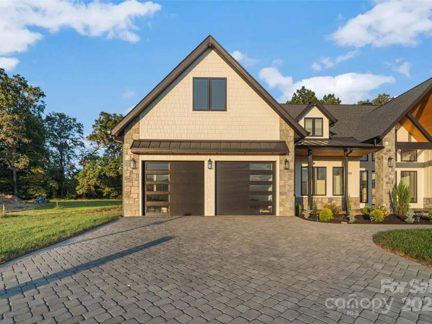 152 Golden Pasture Drive, Fletcher, NC 28732.  MLS# CAR4300478, YatesRealty ID 4722. 