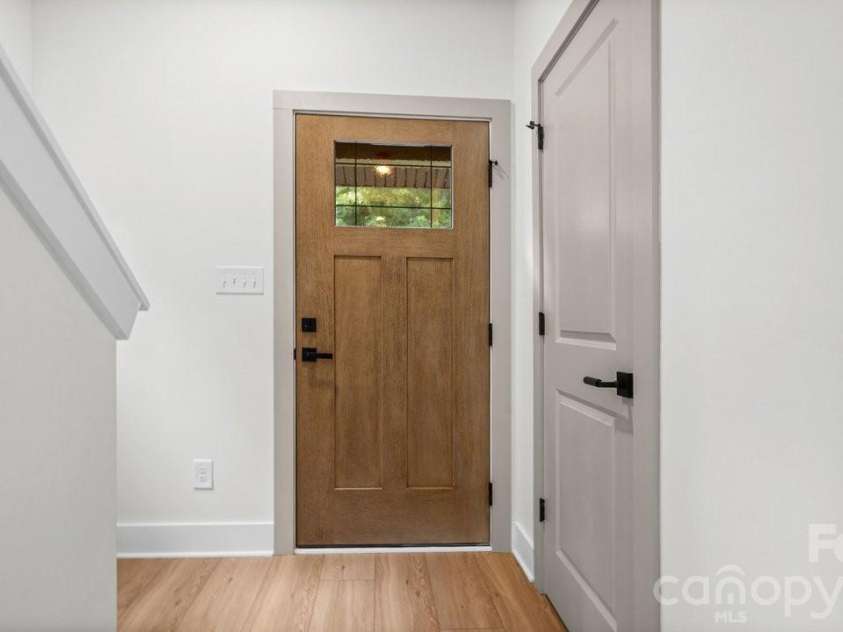 517 Homestead Drive, Gastonia, NC 28056.  MLS# CAR4418418, YatesRealty ID 47220. 