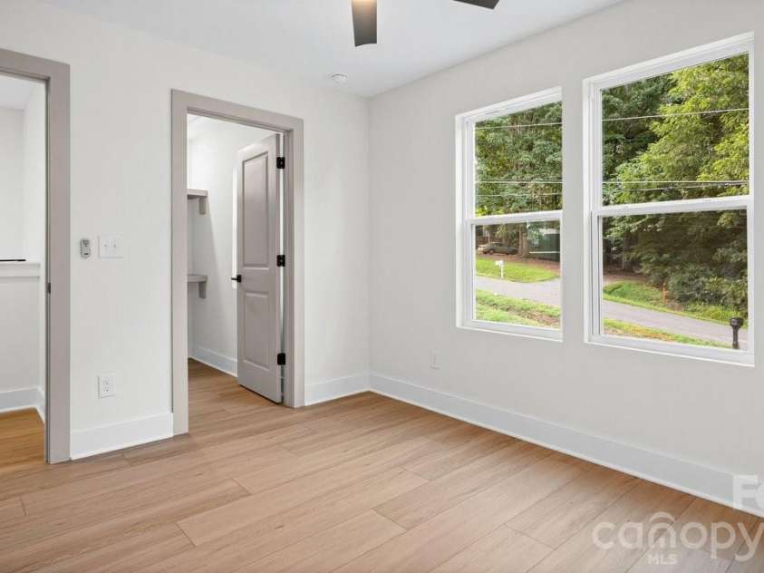 517 Homestead Drive, Gastonia, NC 28056.  MLS# CAR4418418, YatesRealty ID 47220. 