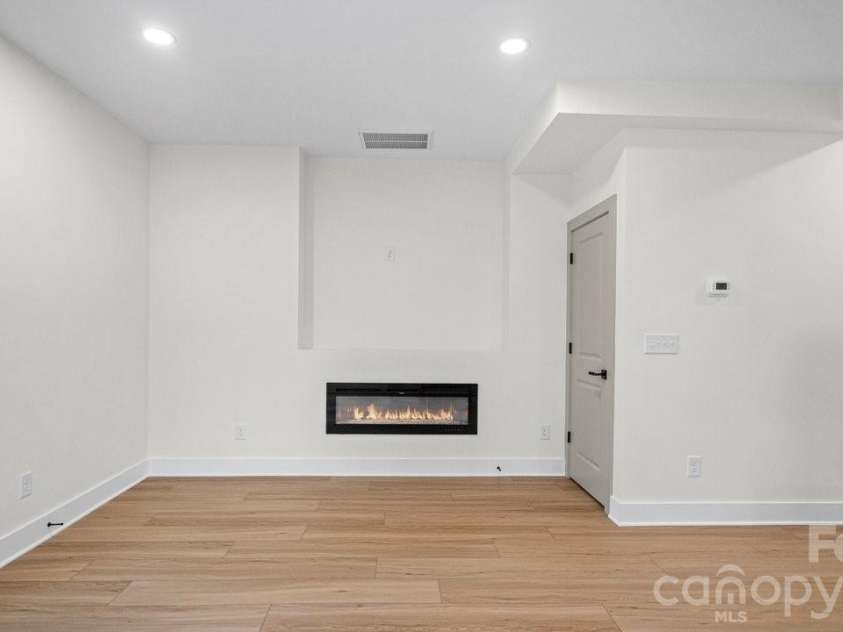 519 Homestead Drive, Gastonia, NC 28056.  MLS# CAR4418421, YatesRealty ID 47221. 