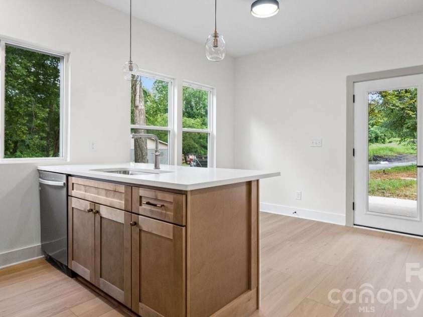 519 Homestead Drive, Gastonia, NC 28056.  MLS# CAR4418421, YatesRealty ID 47221. 