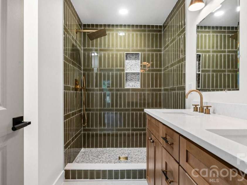 519 Homestead Drive, Gastonia, NC 28056.  MLS# CAR4418421, YatesRealty ID 47221. 