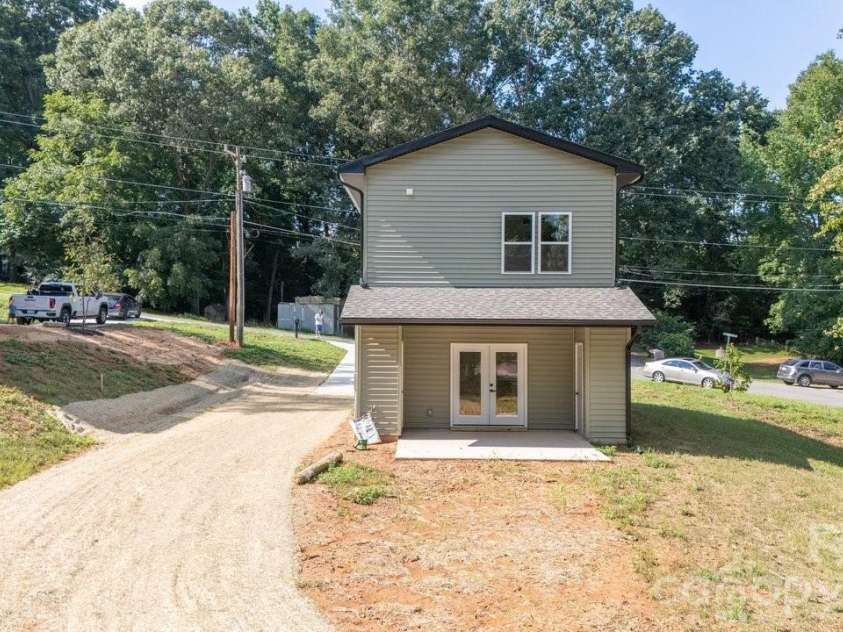 519 Homestead Drive, Gastonia, NC 28056.  MLS# CAR4418421, YatesRealty ID 47221. 