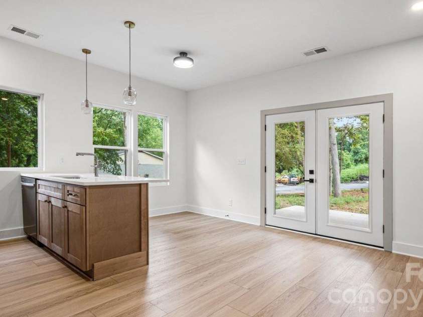 519 Homestead Drive, Gastonia, NC 28056.  MLS# CAR4431883, YatesRealty ID 47221. 
