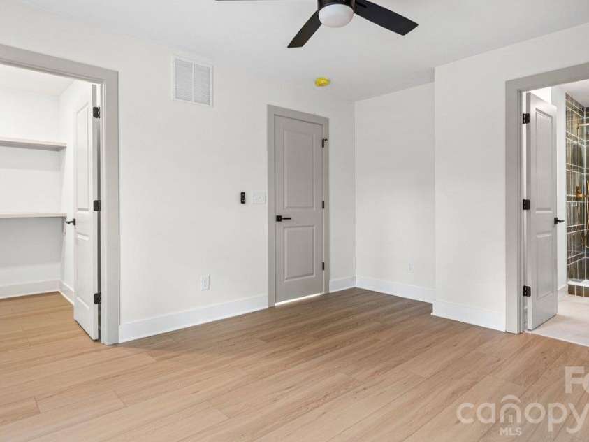 519 Homestead Drive, Gastonia, NC 28056.  MLS# CAR4431883, YatesRealty ID 47221. 