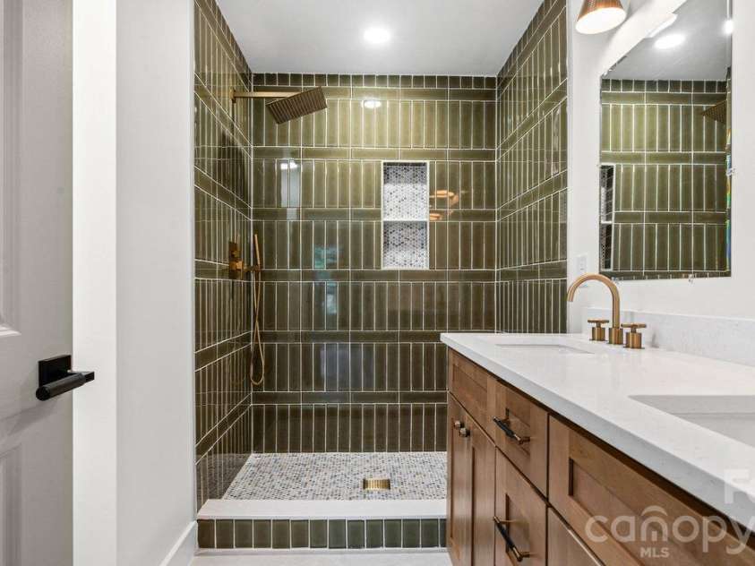 519 Homestead Drive, Gastonia, NC 28056.  MLS# CAR4431883, YatesRealty ID 47221. 