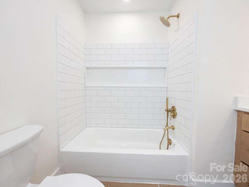519 Homestead Drive, Gastonia, NC 28056.  MLS# CAR4431883, YatesRealty ID 47221. 