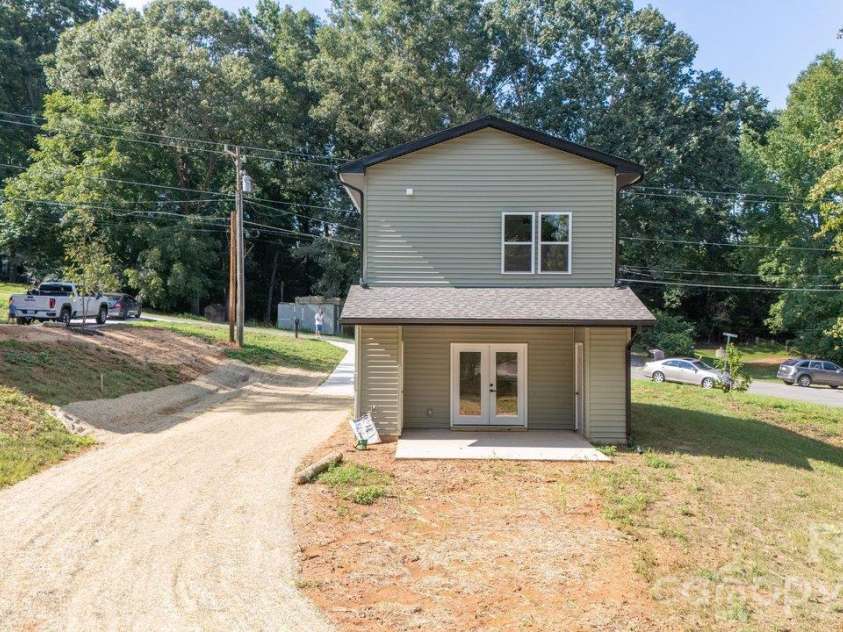519 Homestead Drive, Gastonia, NC 28056.  MLS# CAR4431883, YatesRealty ID 47221. 