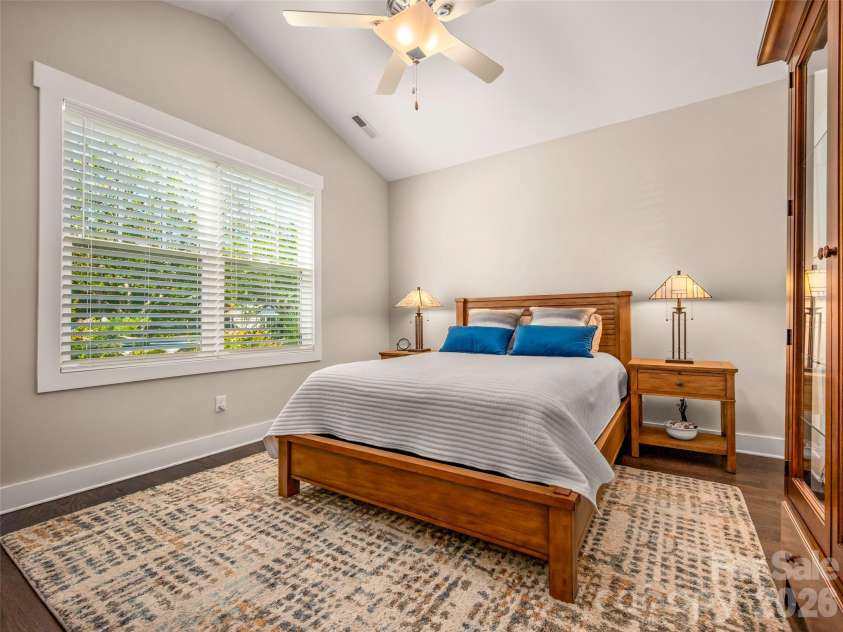 217 Hogans View Circle, Hendersonville, NC 28739.  MLS# CAR4417393, YatesRealty ID 47222. 