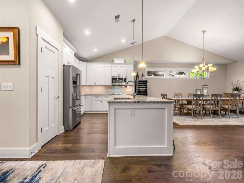 217 Hogans View Circle, Hendersonville, NC 28739.  MLS# CAR4417393, YatesRealty ID 47222. 