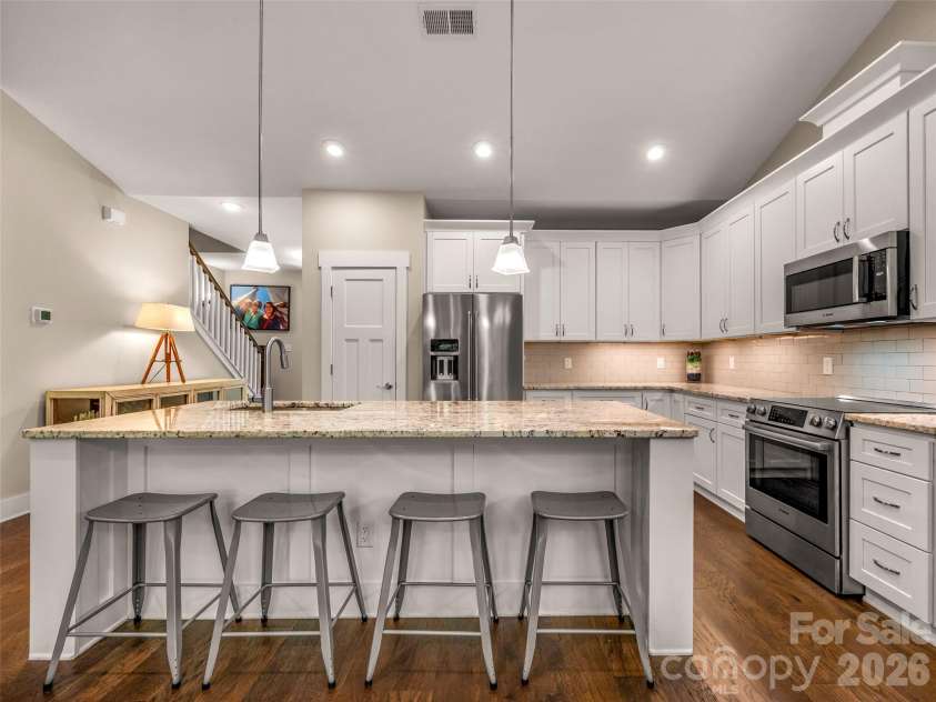 217 Hogans View Circle, Hendersonville, NC 28739.  MLS# CAR4417393, YatesRealty ID 47222. 