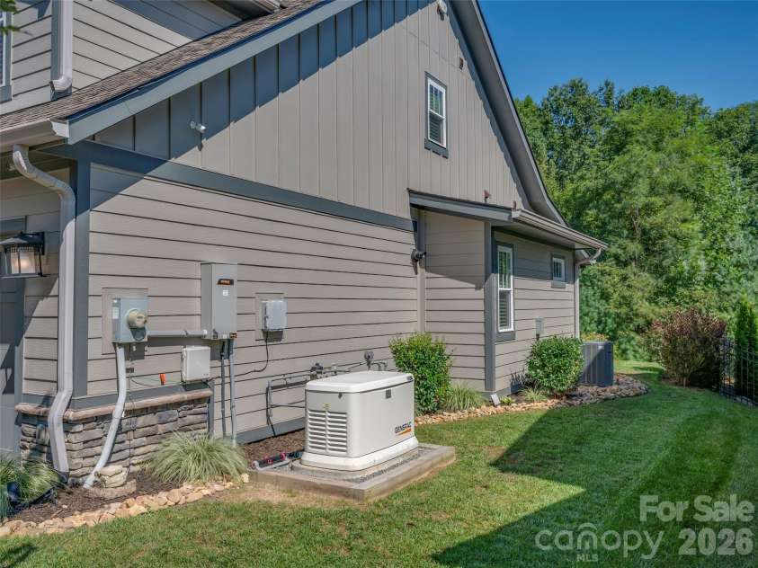 217 Hogans View Circle, Hendersonville, NC 28739.  MLS# CAR4417393, YatesRealty ID 47222. 