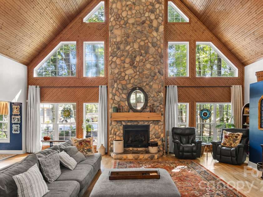 613 Perry Road, Troutman, NC 28166.  MLS# CAR4418970, YatesRealty ID 47223. 