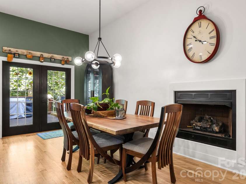 613 Perry Road, Troutman, NC 28166.  MLS# CAR4418970, YatesRealty ID 47223. 