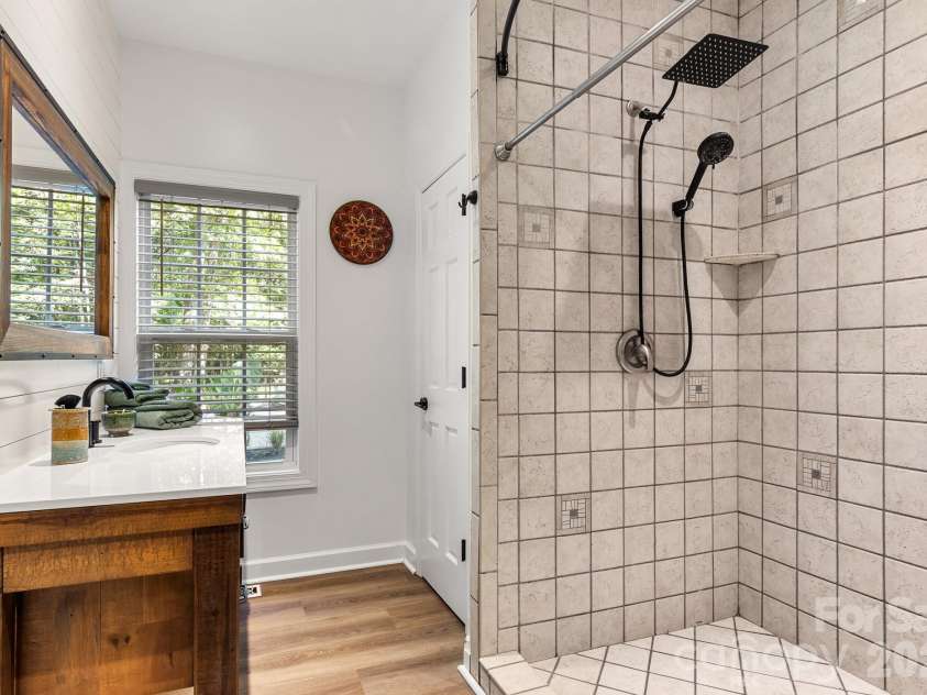 613 Perry Road, Troutman, NC 28166.  MLS# CAR4418970, YatesRealty ID 47223. 