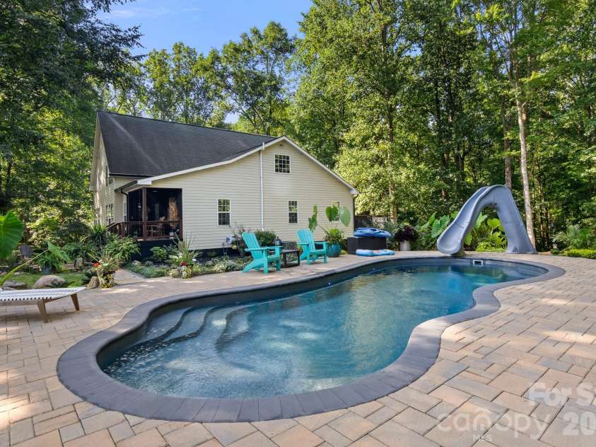 613 Perry Road, Troutman, NC 28166.  MLS# CAR4418970, YatesRealty ID 47223. 