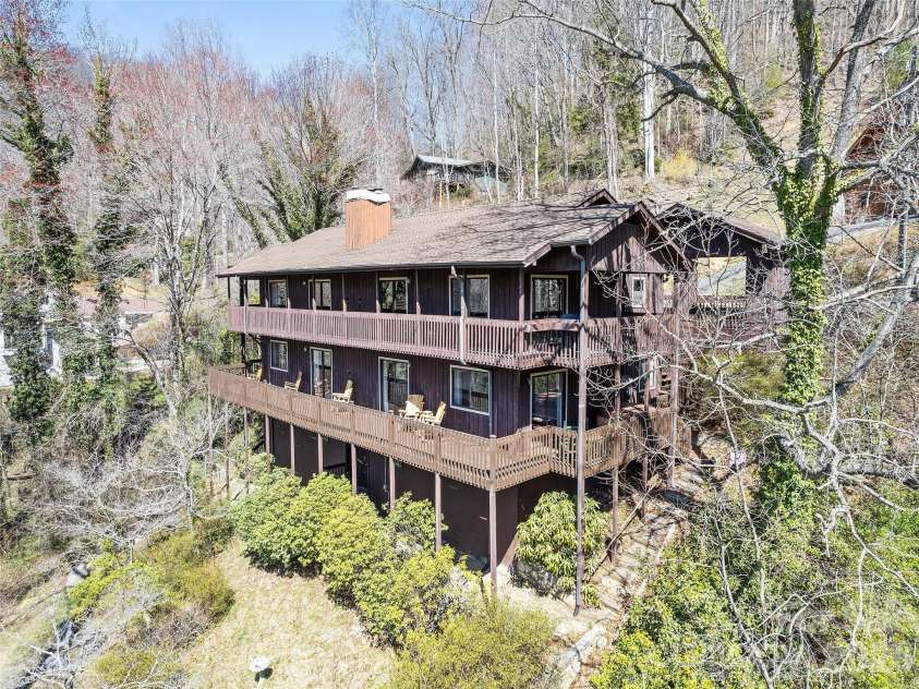 182 Allison Drive, Maggie Valley, NC 28751.  MLS# CAR4418843, YatesRealty ID 47226. 