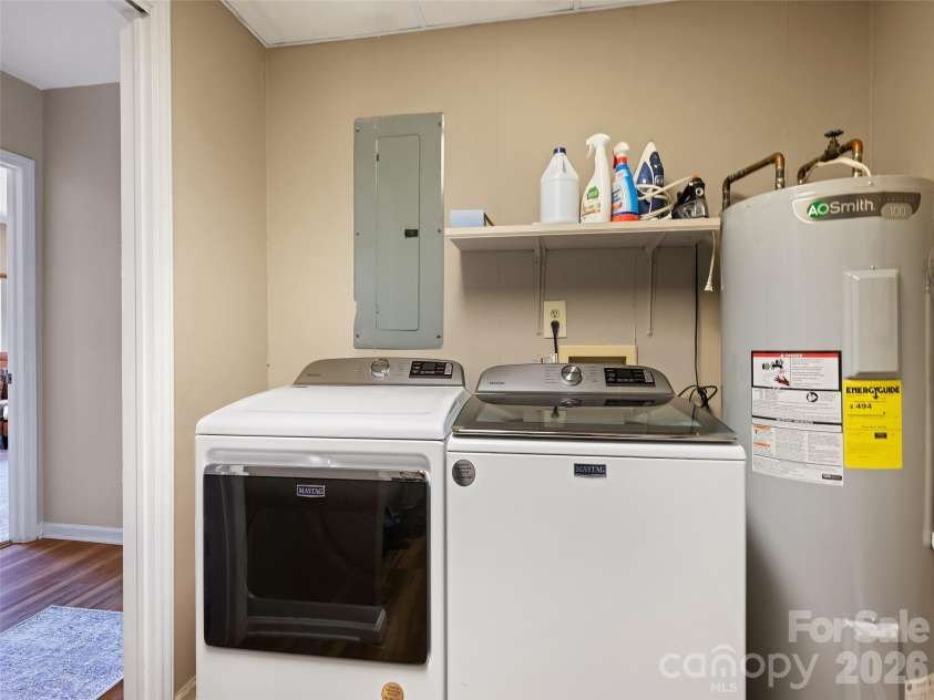 182 Allison Drive, Maggie Valley, NC 28751.  MLS# CAR4418843, YatesRealty ID 47226. 
