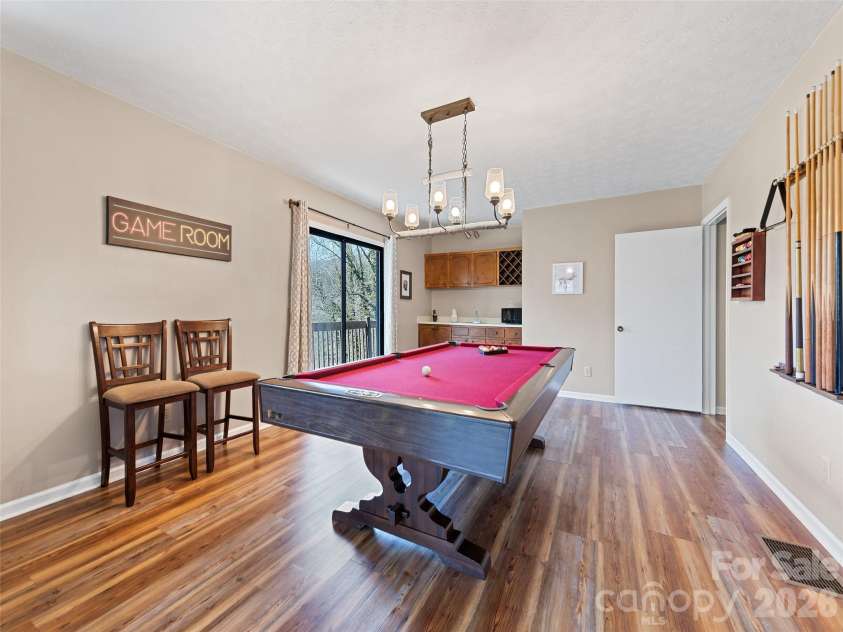 182 Allison Drive, Maggie Valley, NC 28751.  MLS# CAR4418843, YatesRealty ID 47226. 