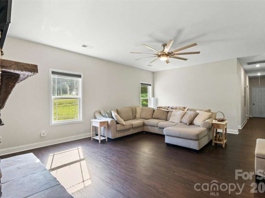 165 Rambler Lane, Blacksburg, SC 29702.  MLS# CAR4418607, YatesRealty ID 47229. Living Room