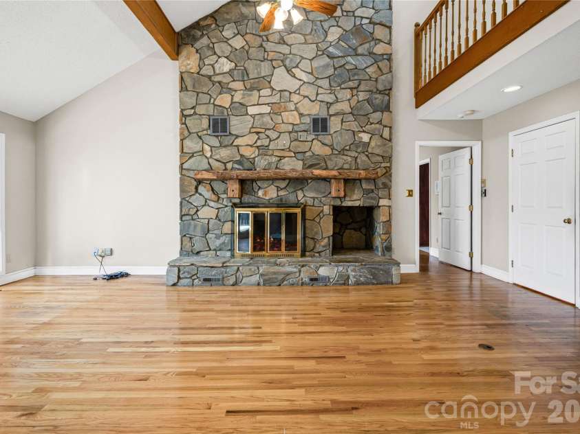 16631 Harbor View Road, Charlotte, NC 28278.  MLS# CAR4345664, YatesRealty ID 4723. 