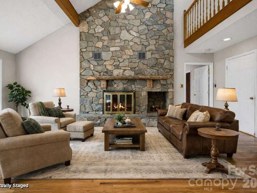 16631 Harbor View Road, Charlotte, NC 28278.  MLS# CAR4345664, YatesRealty ID 4723. 