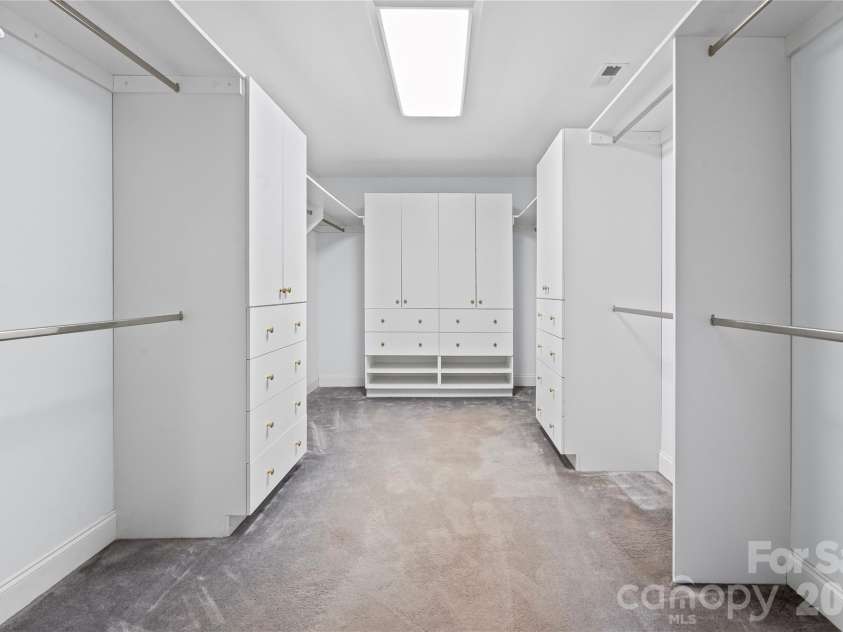 16631 Harbor View Road, Charlotte, NC 28278.  MLS# CAR4345664, YatesRealty ID 4723. 