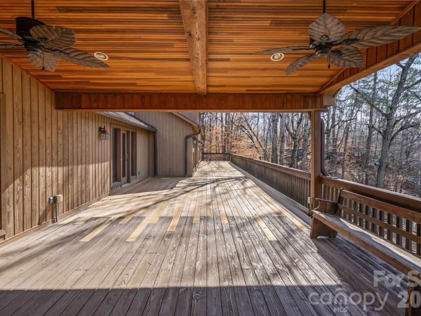 16631 Harbor View Road, Charlotte, NC 28278.  MLS# CAR4345664, YatesRealty ID 4723. 