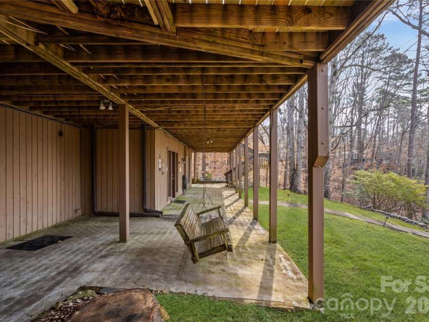 16631 Harbor View Road, Charlotte, NC 28278.  MLS# CAR4345664, YatesRealty ID 4723. 
