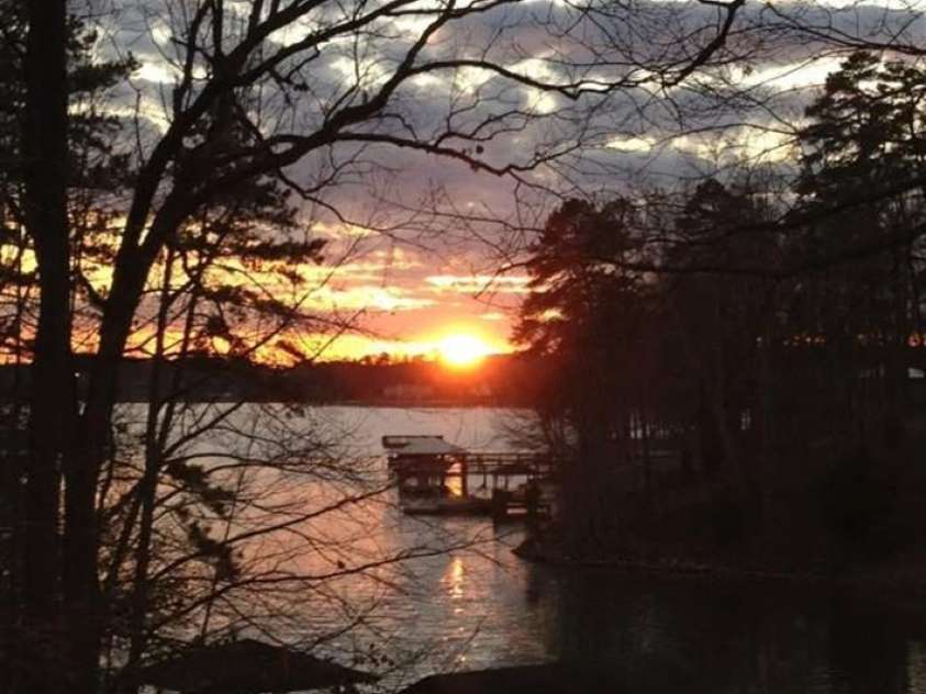 16631 Harbor View Road, Charlotte, NC 28278.  MLS# CAR4345664, YatesRealty ID 4723. 