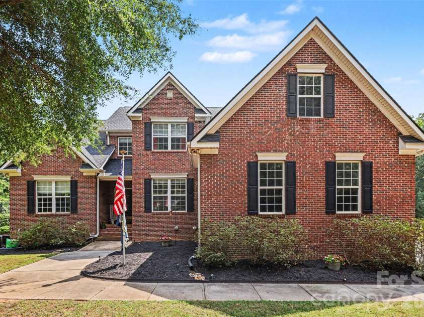3647 Venetian Way, York, SC 29745.  MLS# CAR4417986, YatesRealty ID 47230. Daytime front elevation
