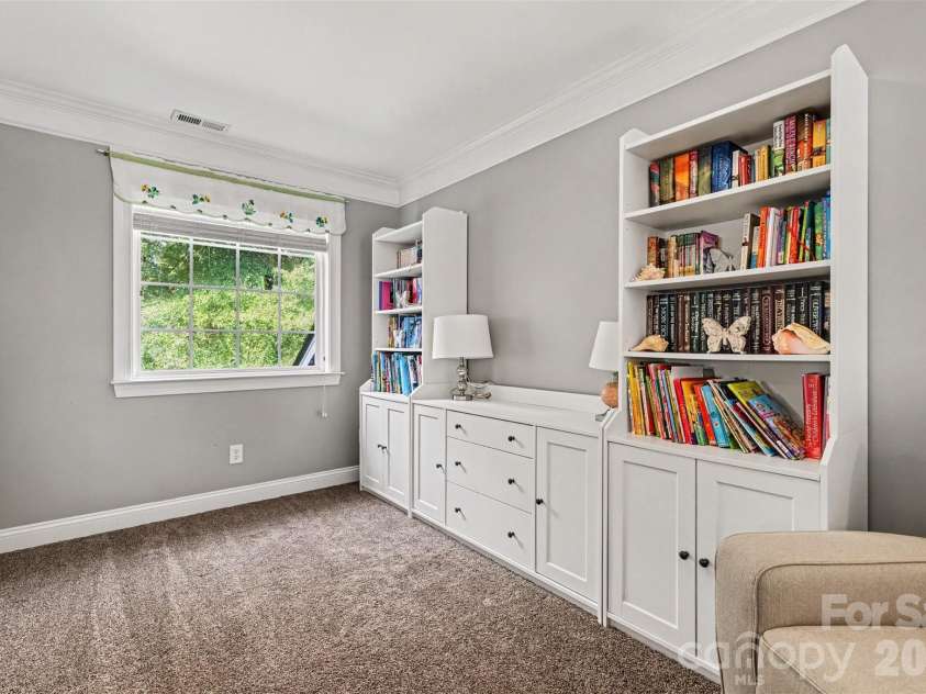 3647 Venetian Way, York, SC 29745.  MLS# CAR4417986, YatesRealty ID 47230. Upstairs study/built-in area