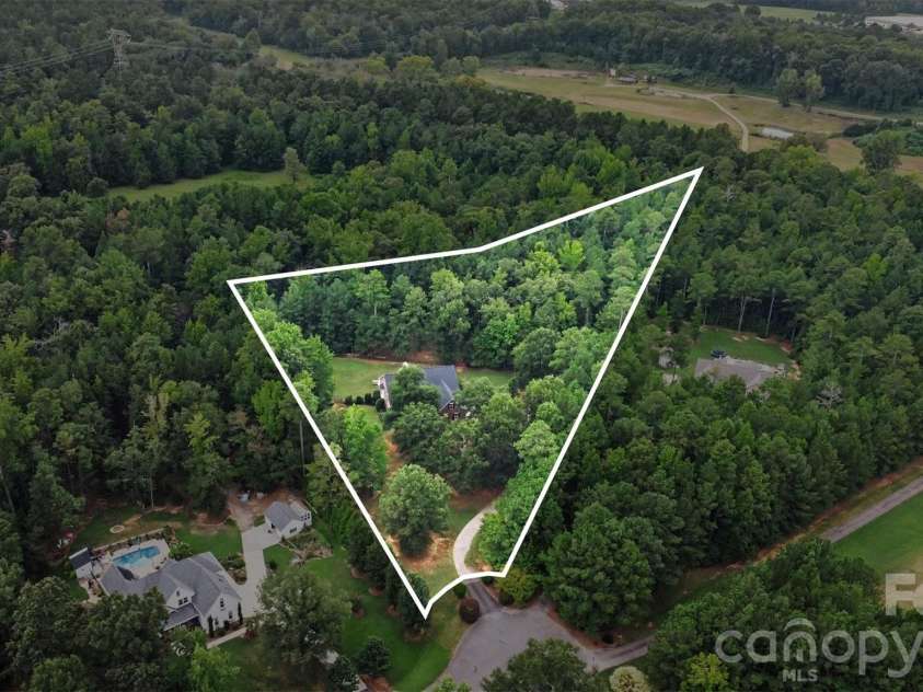 3647 Venetian Way, York, SC 29745.  MLS# CAR4417986, YatesRealty ID 47230. Wide boundary aerial