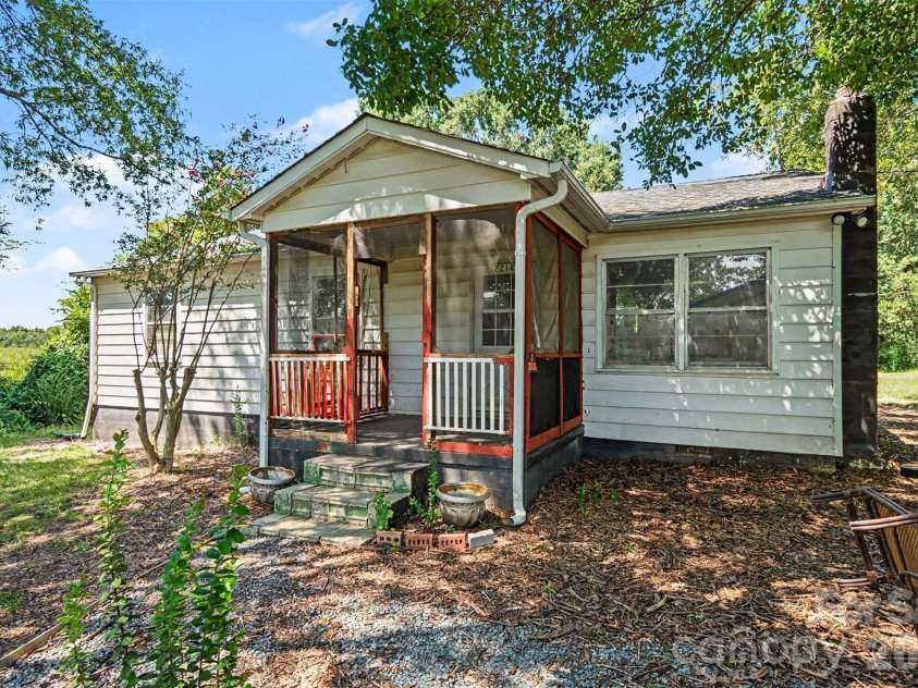 7218 Wolf Pond Road, Monroe, NC 28112.  MLS# CAR4418293, YatesRealty ID 47232. 