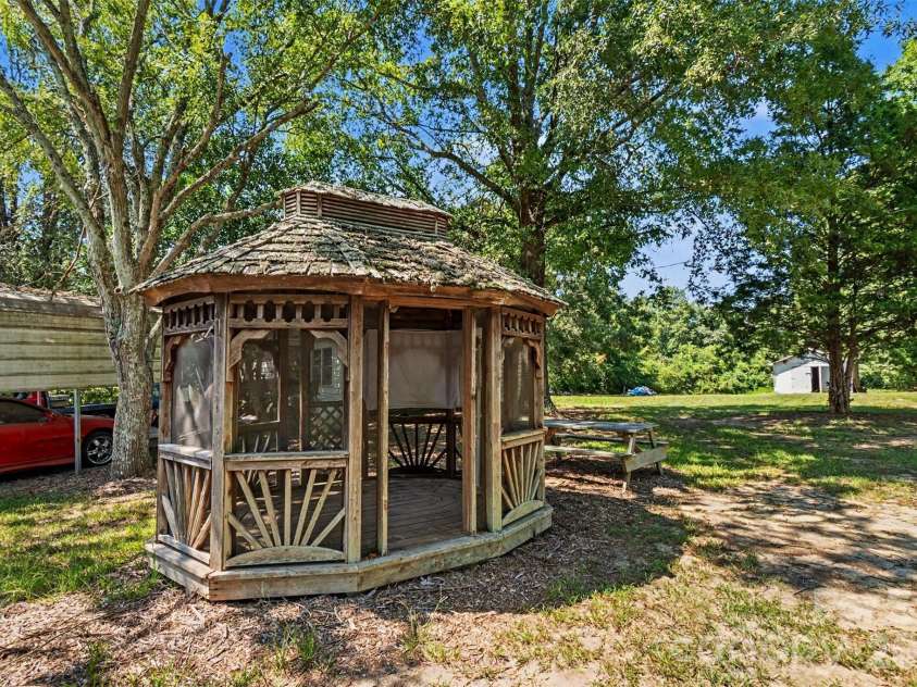 7218 Wolf Pond Road, Monroe, NC 28112.  MLS# CAR4418293, YatesRealty ID 47232. 