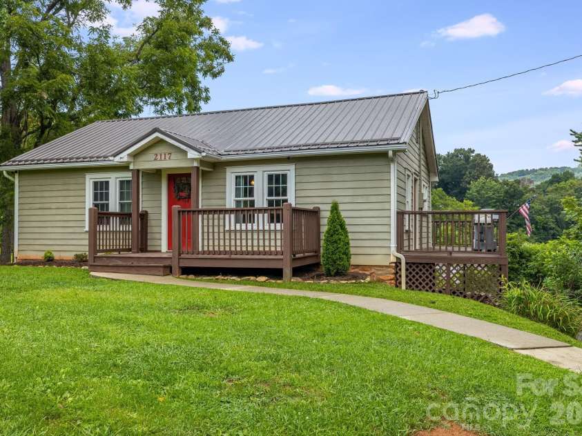 2117 Old Clyde Road, Clyde, NC 28721.  MLS# CAR4418140, YatesRealty ID 47233. 