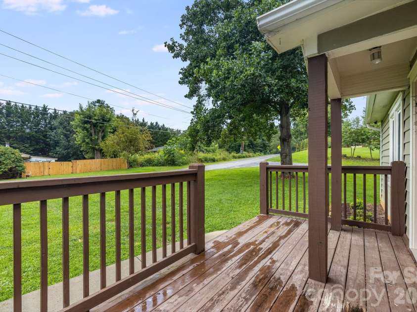 2117 Old Clyde Road, Clyde, NC 28721.  MLS# CAR4418140, YatesRealty ID 47233. 
