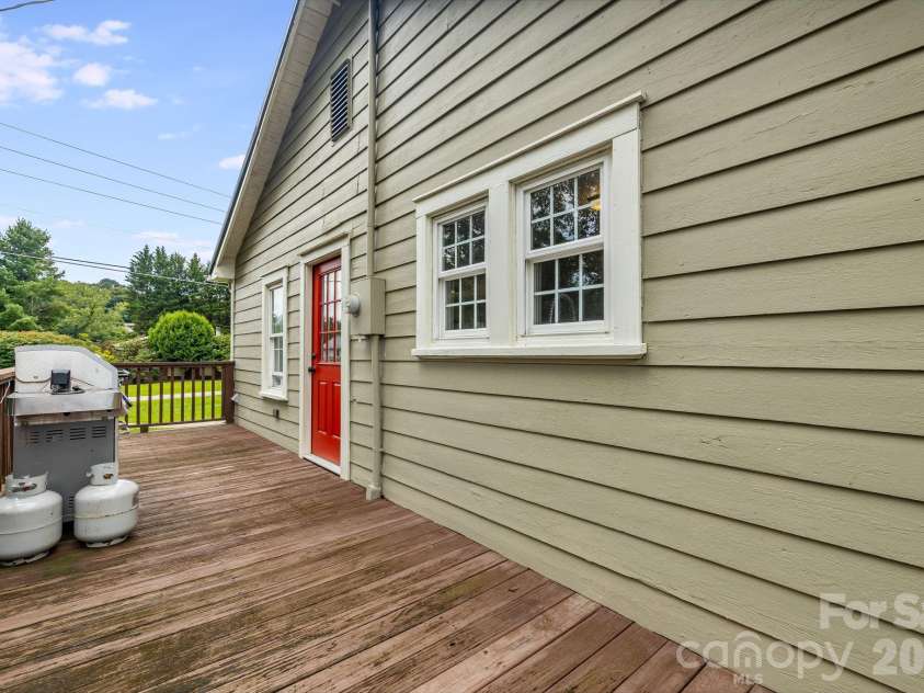 2117 Old Clyde Road, Clyde, NC 28721.  MLS# CAR4418140, YatesRealty ID 47233. 
