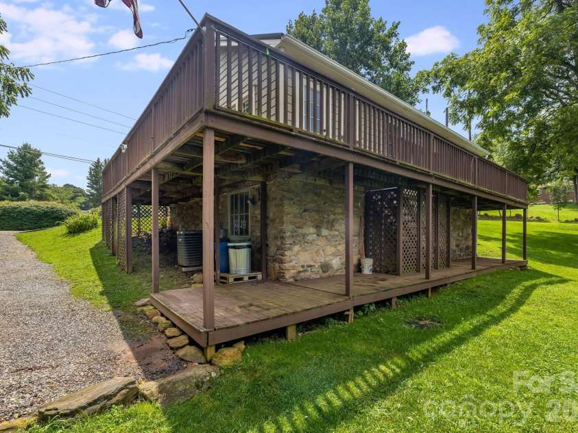 2117 Old Clyde Road, Clyde, NC 28721.  MLS# CAR4418140, YatesRealty ID 47233. 