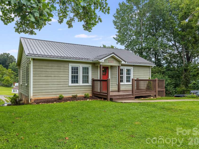 2117 Old Clyde Road, Clyde, NC 28721.  MLS# CAR4418140, YatesRealty ID 47233. 