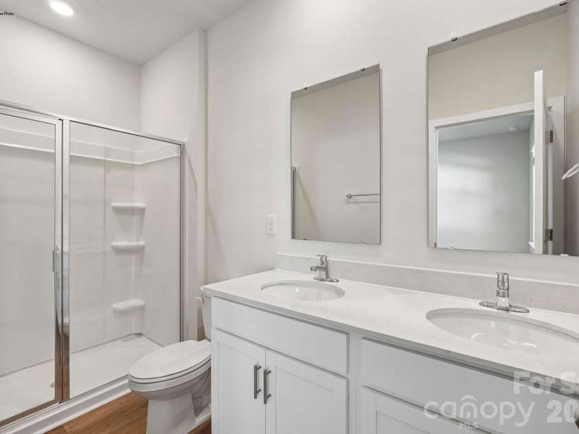 4665 Fanning Road, Hickory, NC 28602.  MLS# CAR4418992, YatesRealty ID 47234. 