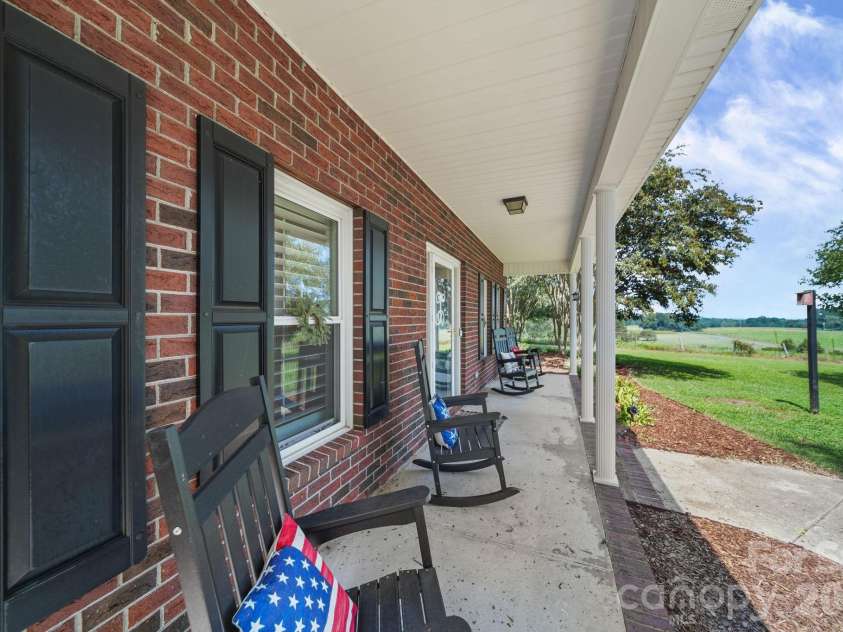 2915 Mills Harris Road, Marshville, NC 28103.  MLS# CAR4412420, YatesRealty ID 47236. 