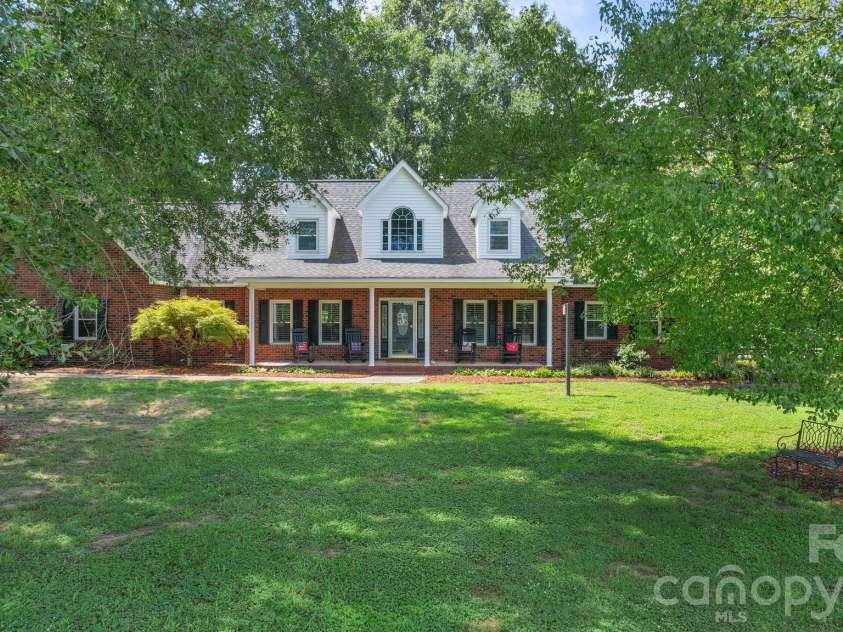 2915 Mills Harris Road, Marshville, NC 28103.  MLS# CAR4412420, YatesRealty ID 47236. 