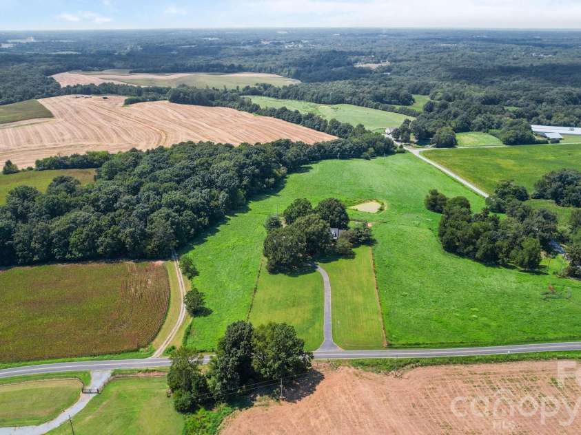 2915 Mills Harris Road, Marshville, NC 28103.  MLS# CAR4412420, YatesRealty ID 47236. 