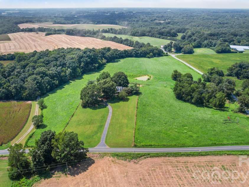 2915 Mills Harris Road, Marshville, NC 28103.  MLS# CAR4412420, YatesRealty ID 47236. 