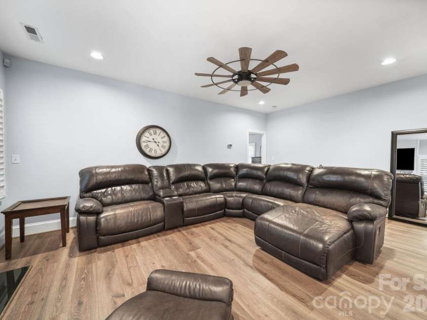 2915 Mills Harris Road, Marshville, NC 28103.  MLS# CAR4412420, YatesRealty ID 47236. Great Room