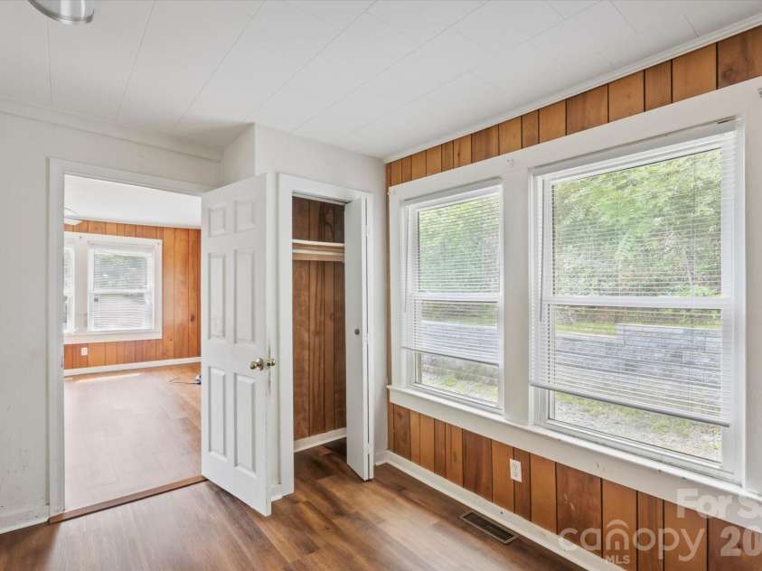 138 West Lane, Brevard, NC 28712.  MLS# CAR4417010, YatesRealty ID 47237. 