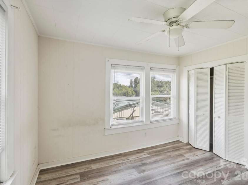 138 West Lane, Brevard, NC 28712.  MLS# CAR4417010, YatesRealty ID 47237. 