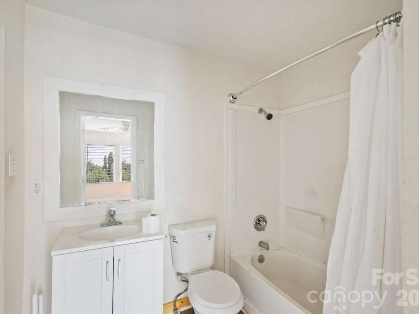 138 West Lane, Brevard, NC 28712.  MLS# CAR4417010, YatesRealty ID 47237. 